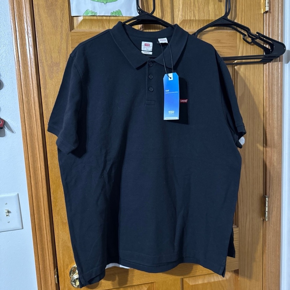 Levi's Men's Polo Shirt in Black